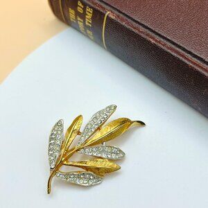 Vintage Signed Coro Gold Tone Leaf Brooch with Rhinestones